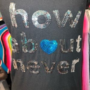 Sequined Junior T-shirt.
